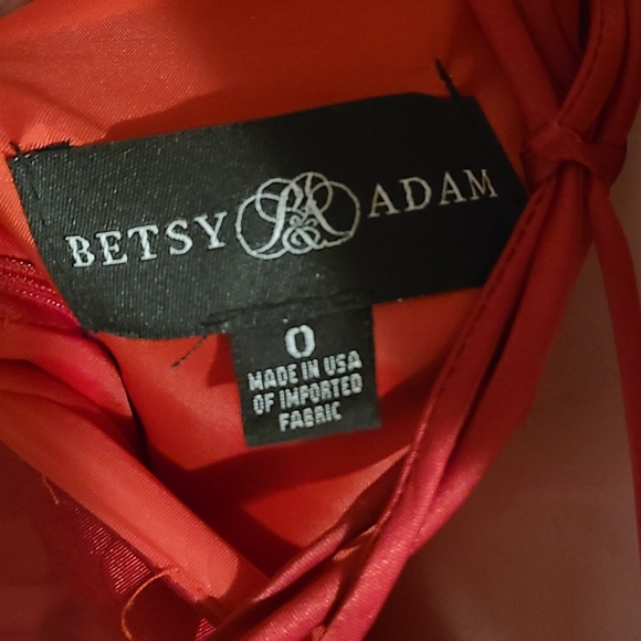 Betsy & Adam Red Floor Length Prom Formal Size 0 - Picture 6 of 9